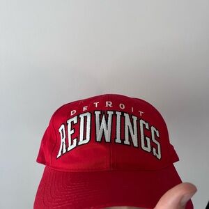 Vintage 90s Detroit Red Wings Hat Cap Snap Back Starter Arch Logo Red White